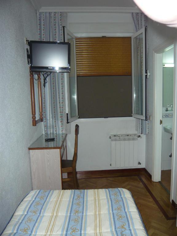 Hostal Triana Madrid Luaran gambar